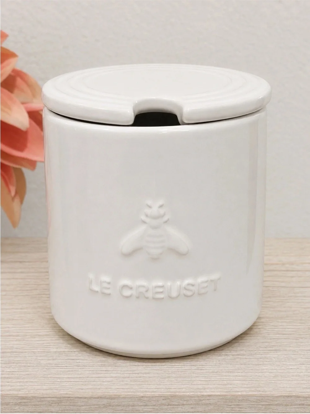Le Creuset Stoneware Boston Honey Pot Jar with Lid White 14oz - NWT